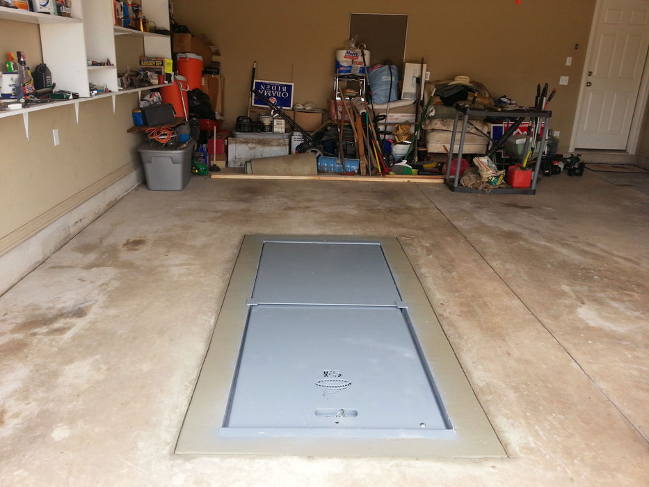 REGULAR SIZE STORM SHELTER | HOLDS 6-8 PEOPLE | GARAGE INSTALLED