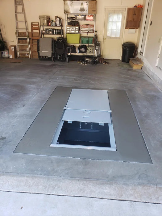 REGULAR SIZE STORM SHELTER | HOLDS 6-8 PEOPLE | GARAGE INSTALLED